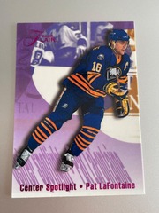 1994-95 Flair Center Spotlight Pat LaFontaine #5